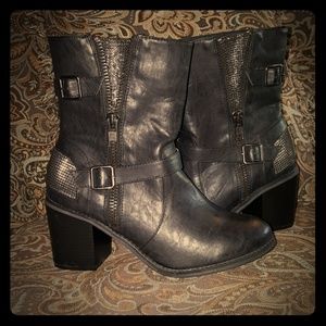 Womens Size 11W Torrid Boots